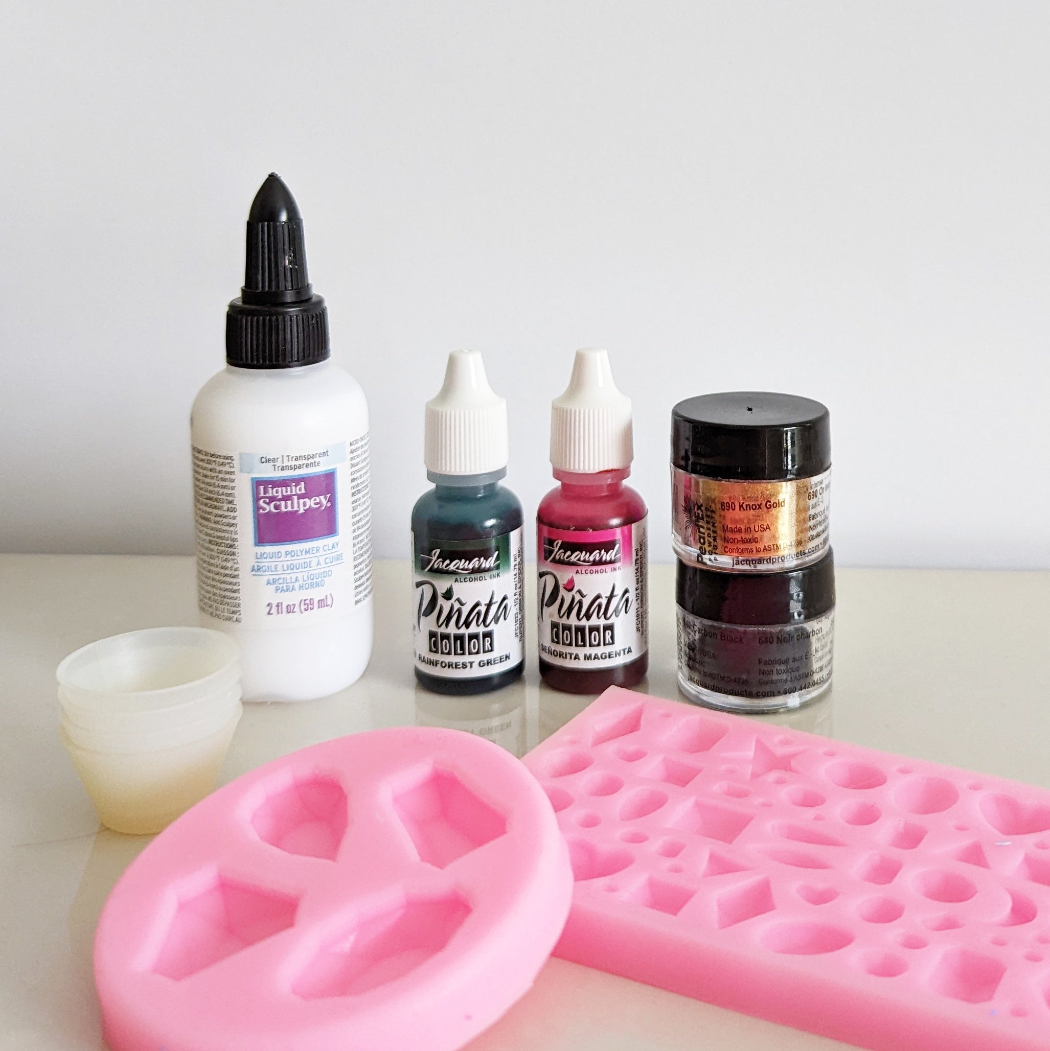 Using Liquid Sculpey with different pigments