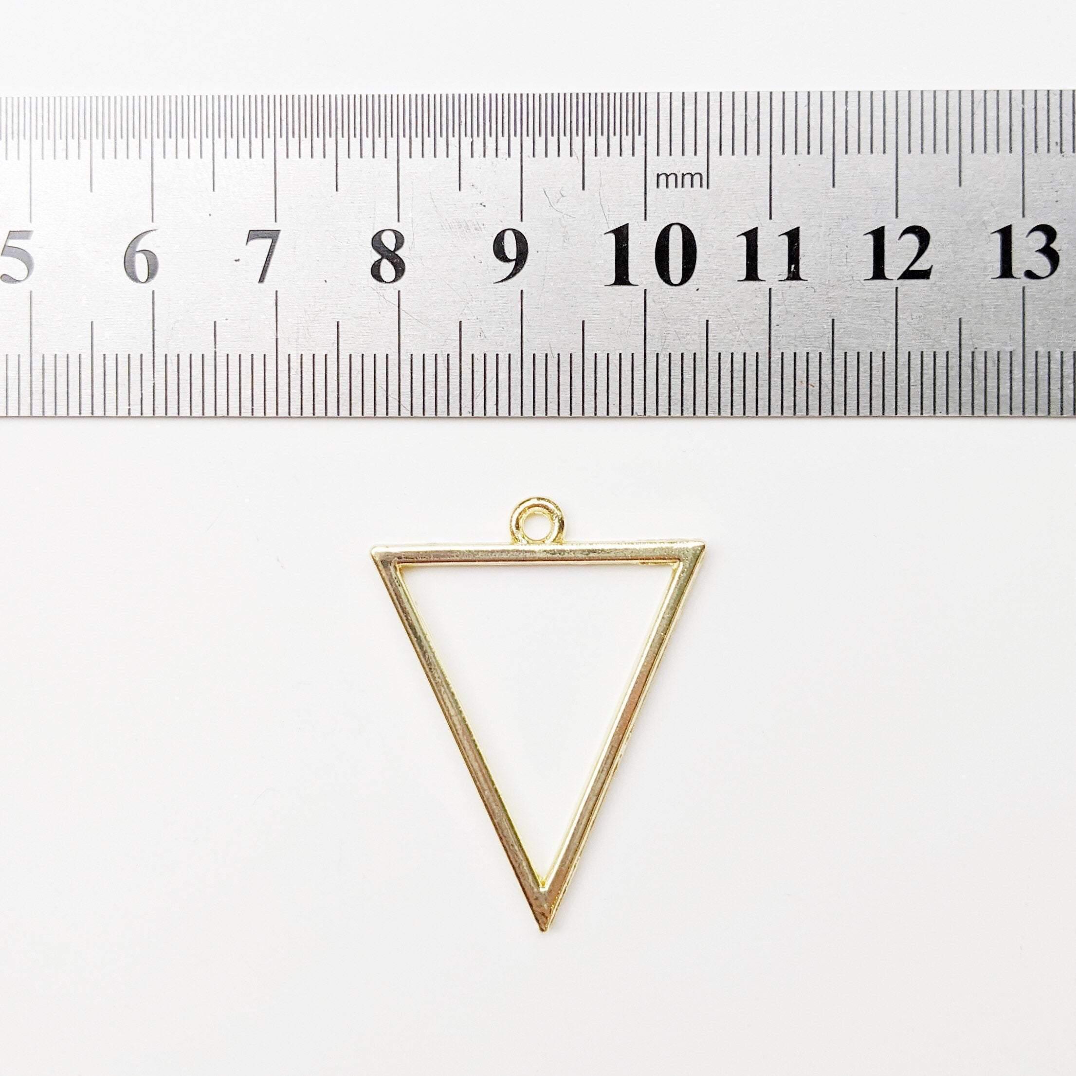 Gold symmetric triangle open back bezel - 8 pieces - Poethan